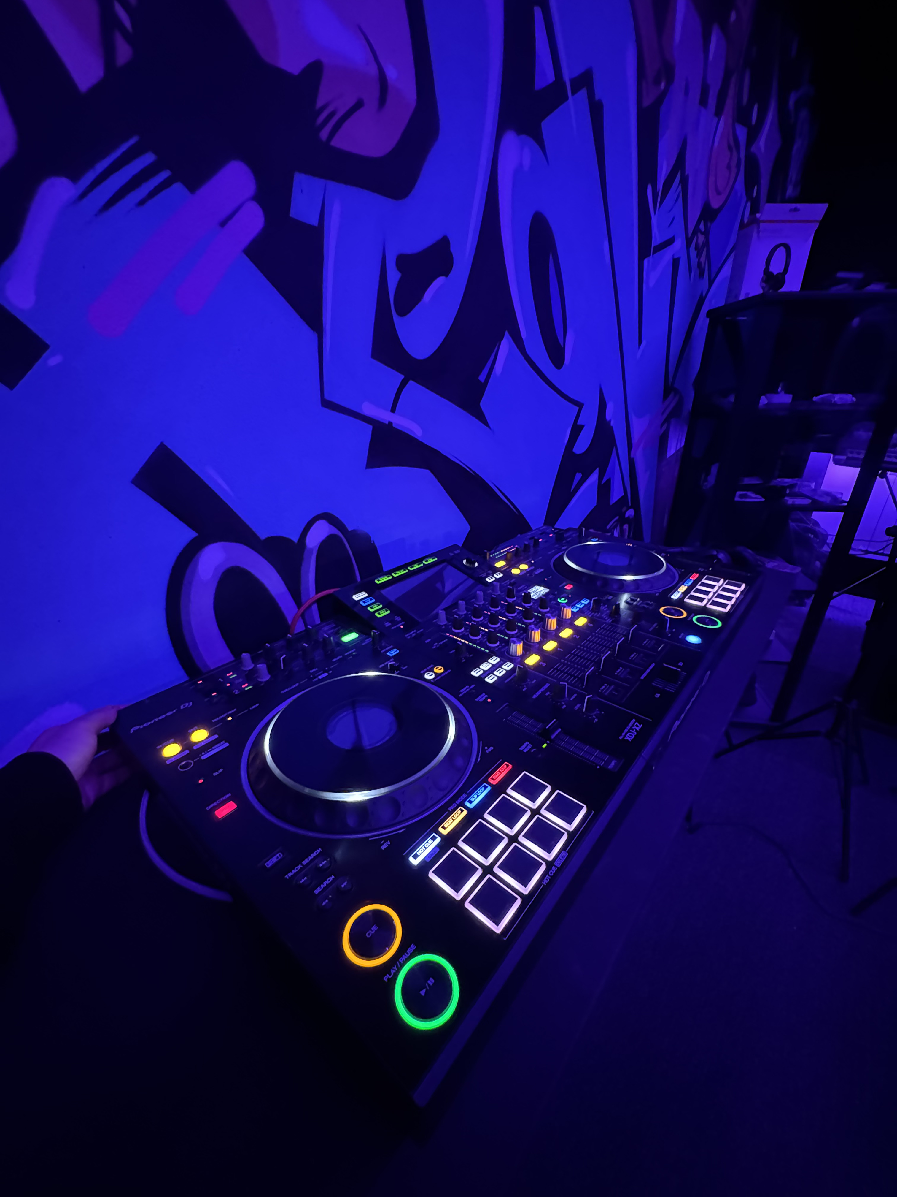 Оборудование DJ Place — Technics